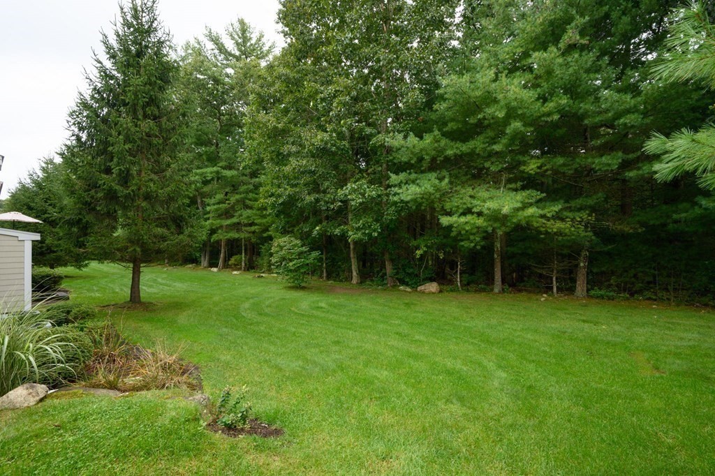25 Hemlock Cir # 25