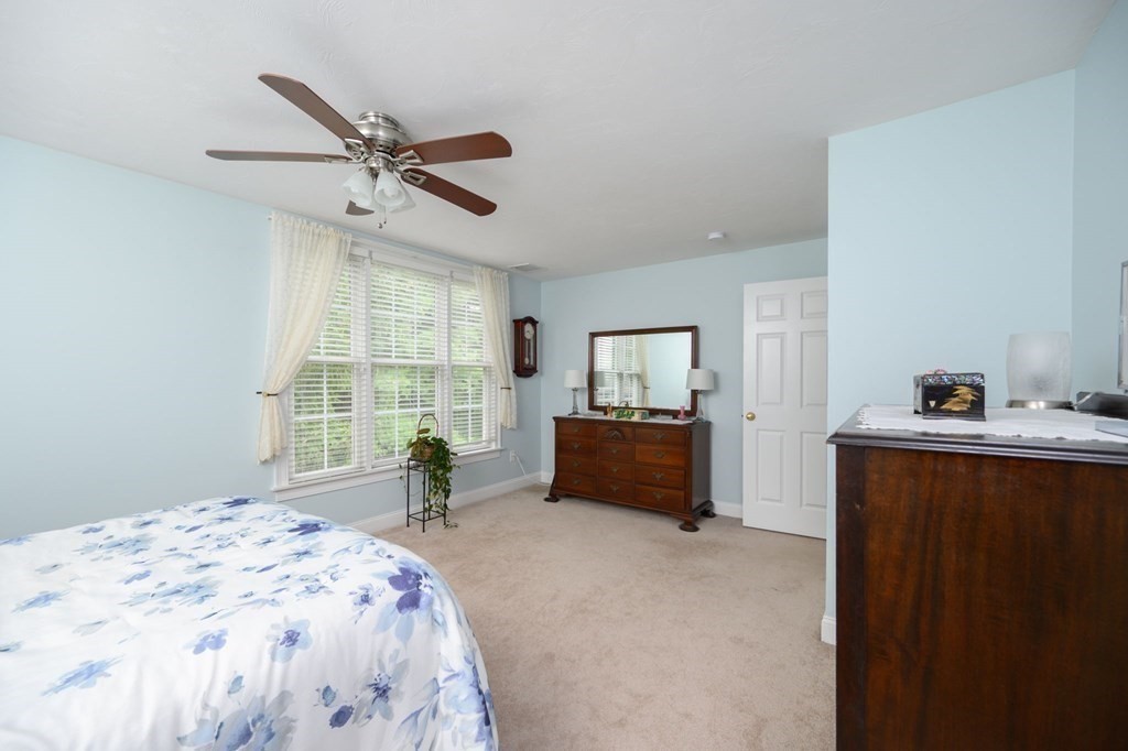 25 Hemlock Cir # 25