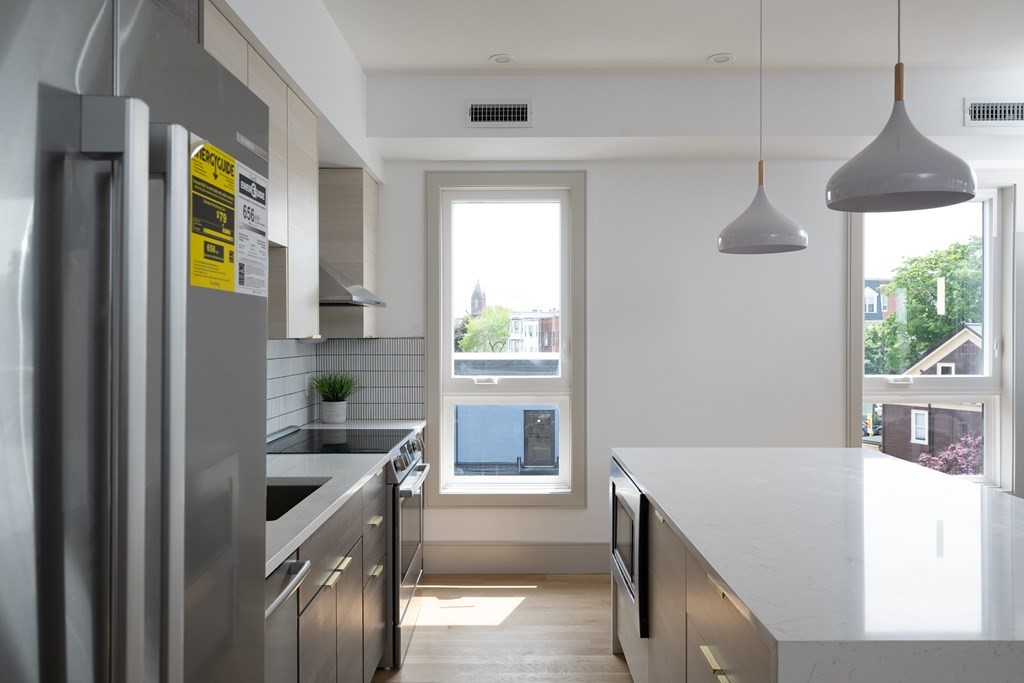 19 Clapp Street # 9