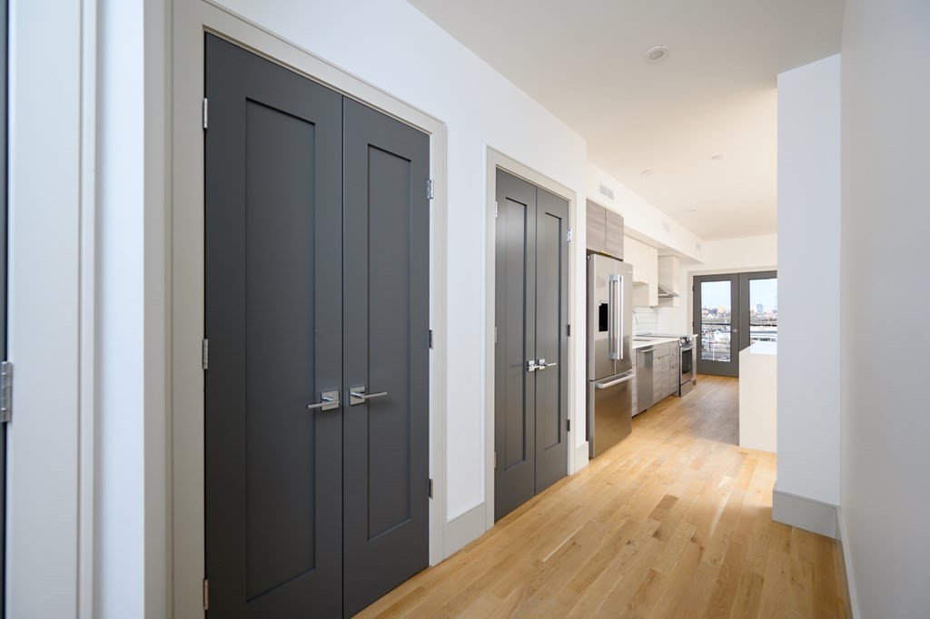 19 Clapp Street # 8