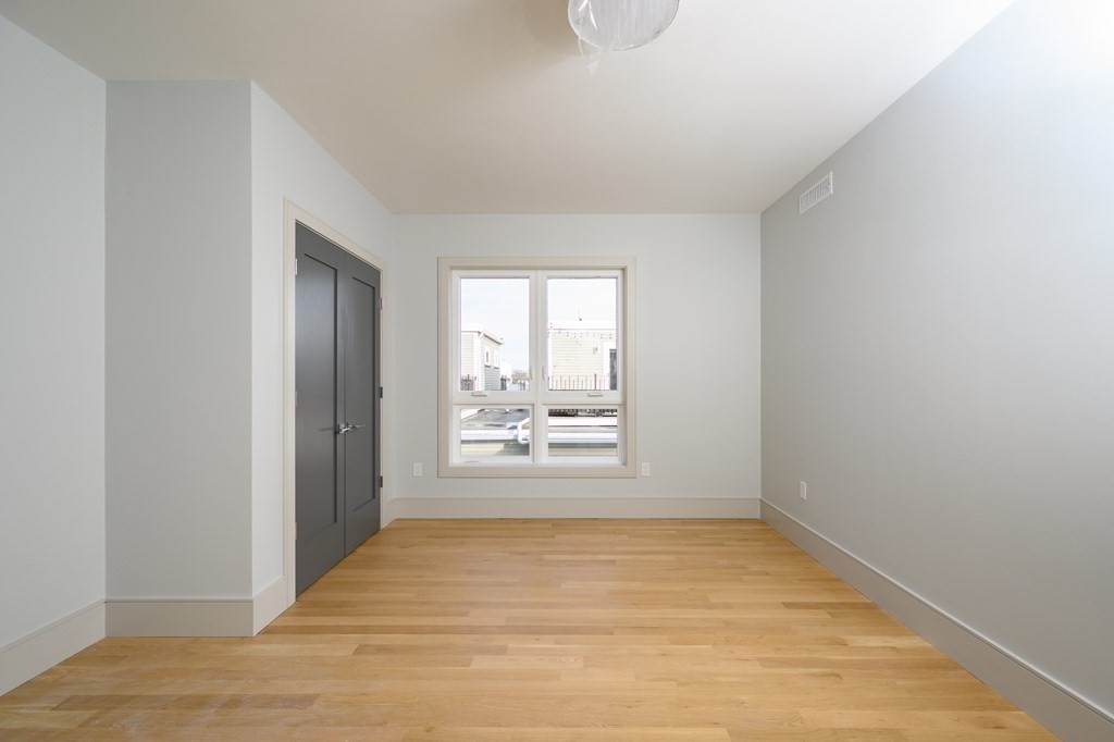 19 Clapp Street # 8