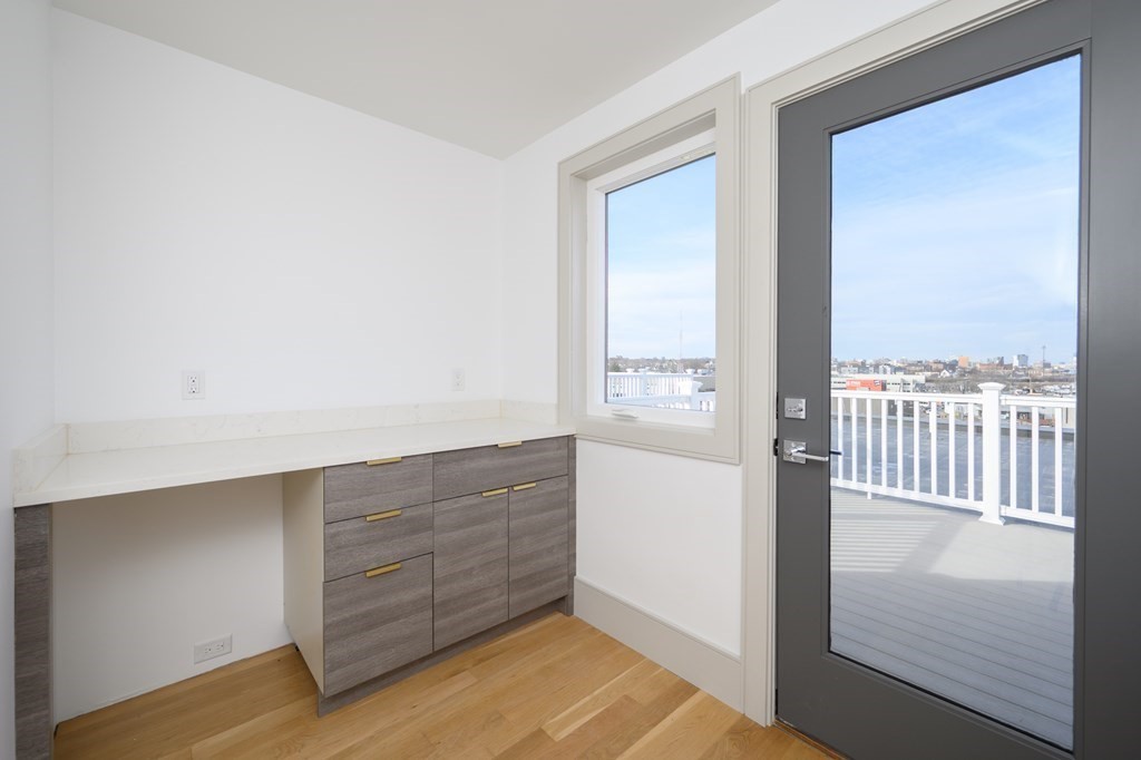 19 Clapp Street # 8