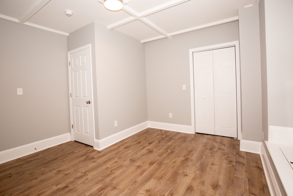 1121 Commercial Street # 1