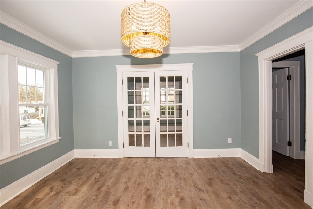 1121 Commercial Street # 1