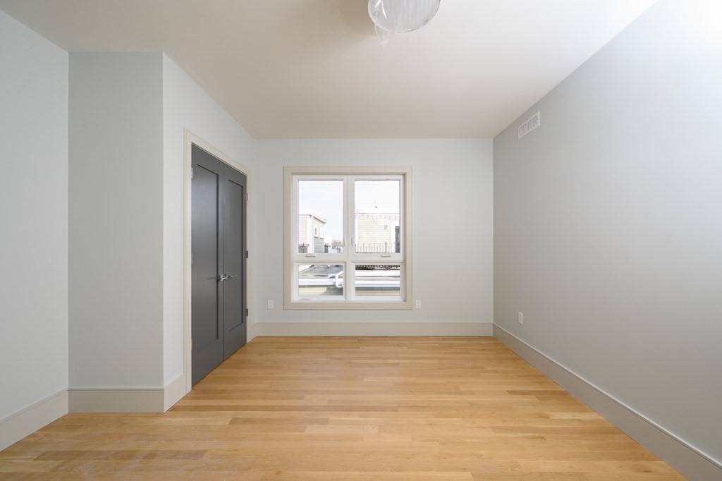 19 Clapp Street # 5