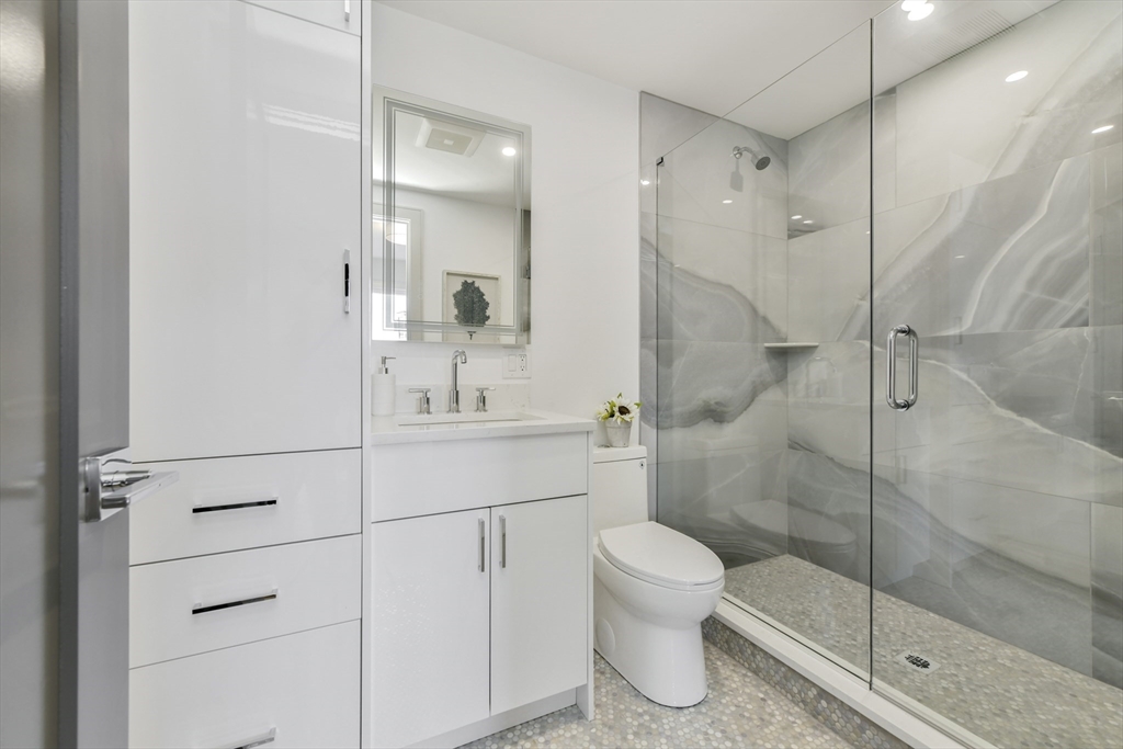 19 Clapp St. # 4