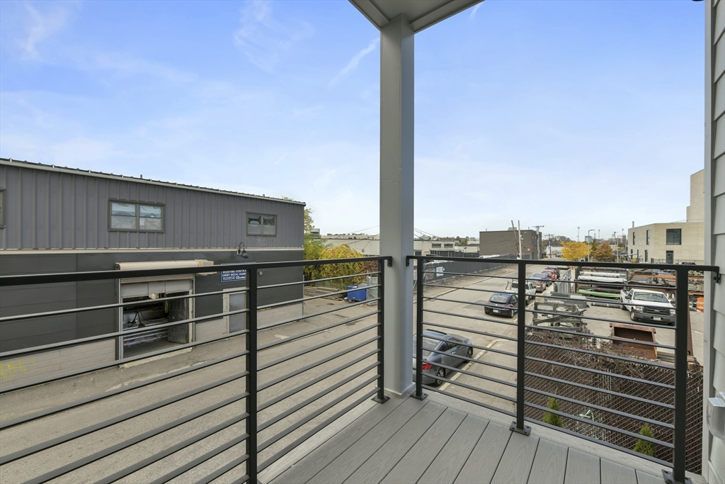 19 Clapp St. # 4