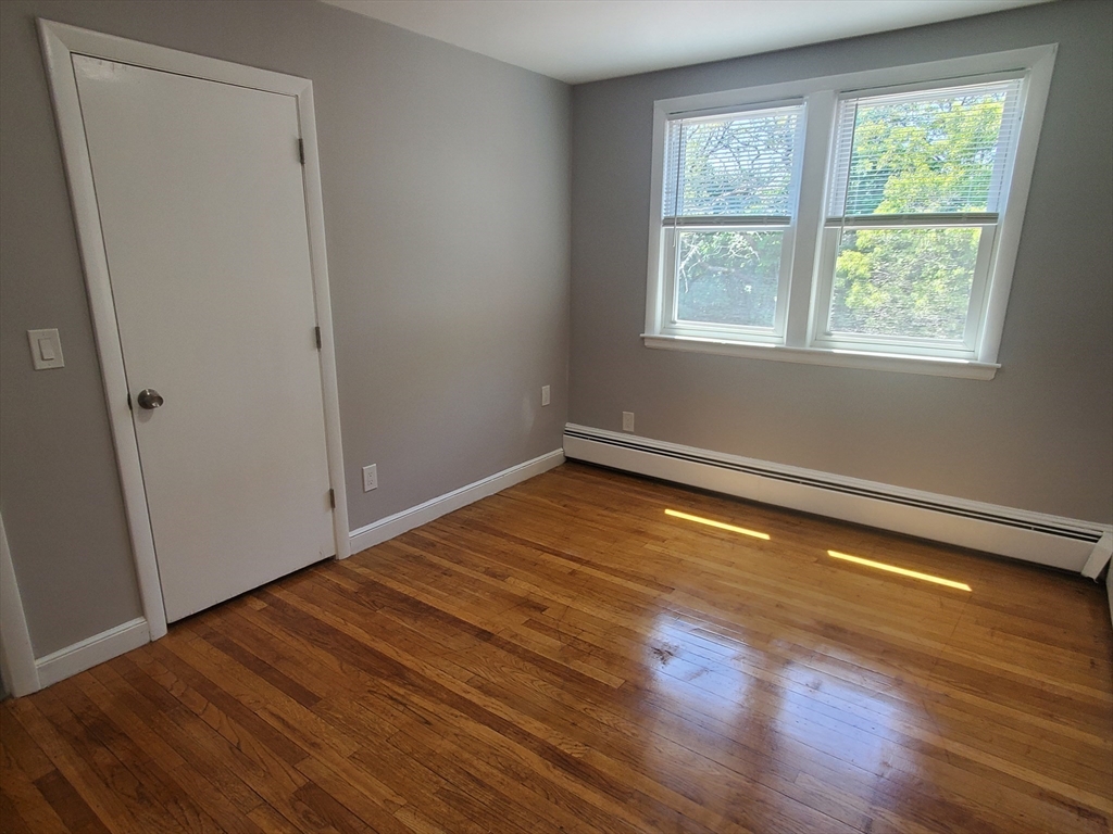 433 Sea Street # 6