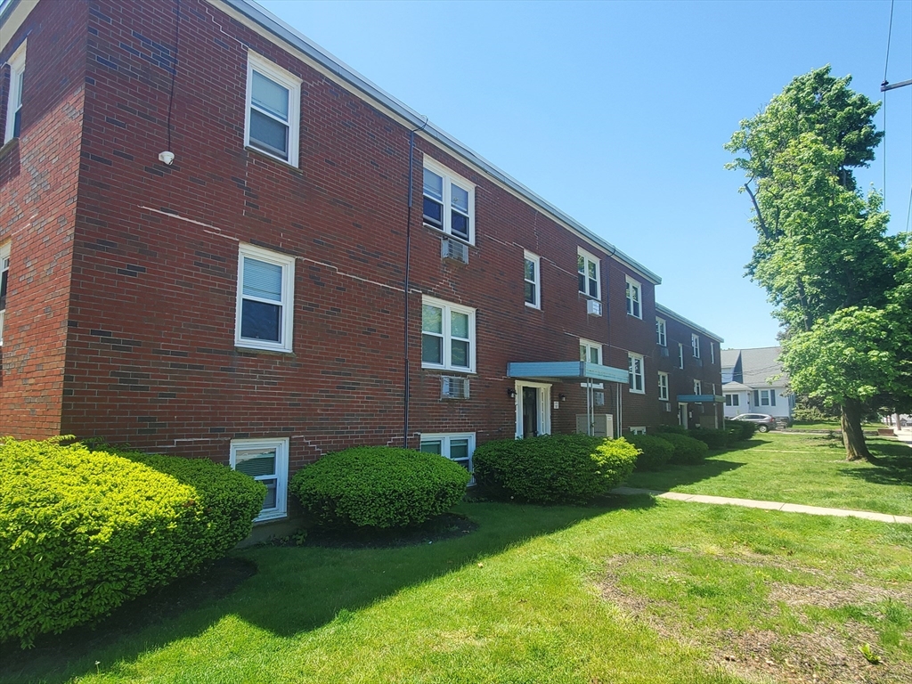 433 Sea Street # 6
