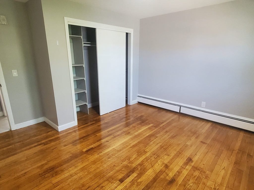 433 Sea Street # 6