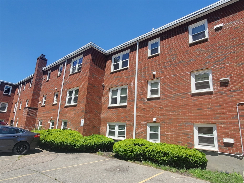 433 Sea Street # 6