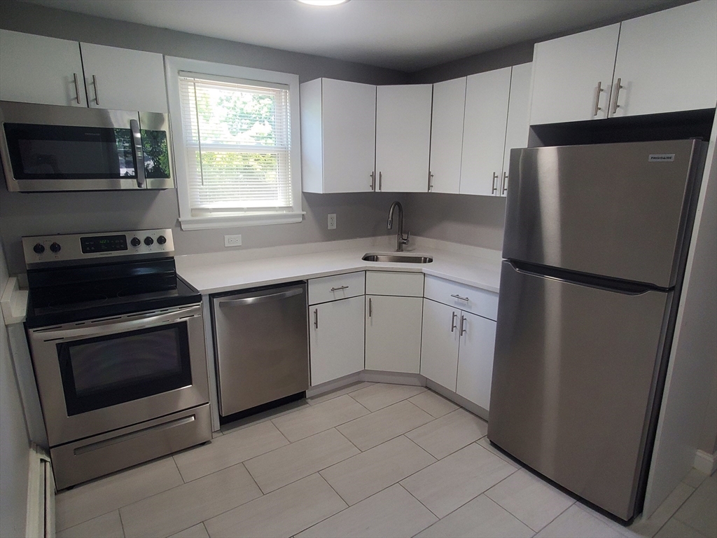 433 Sea Street # 6