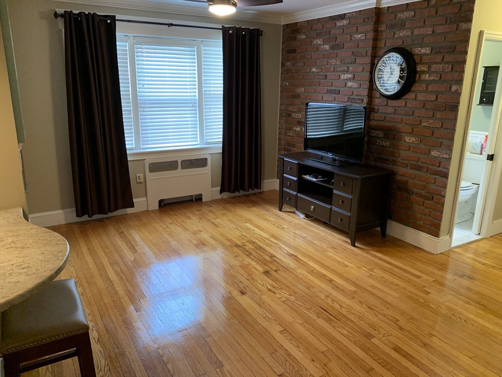 33 Lennon Court # 32