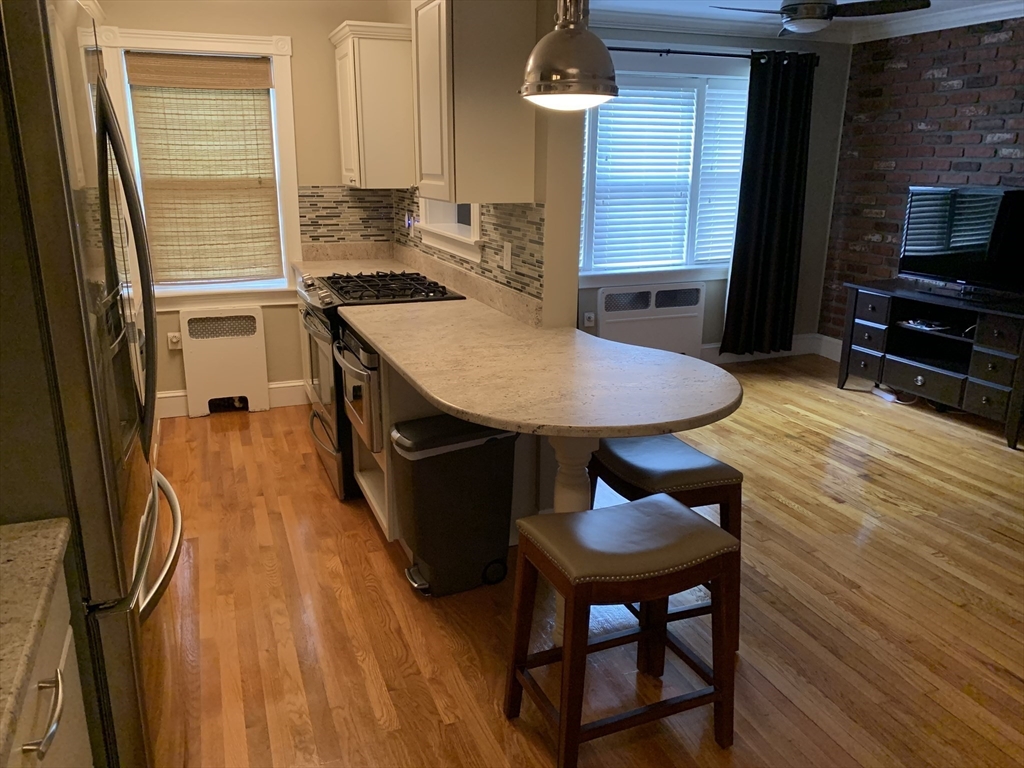 33 Lennon Court # 32