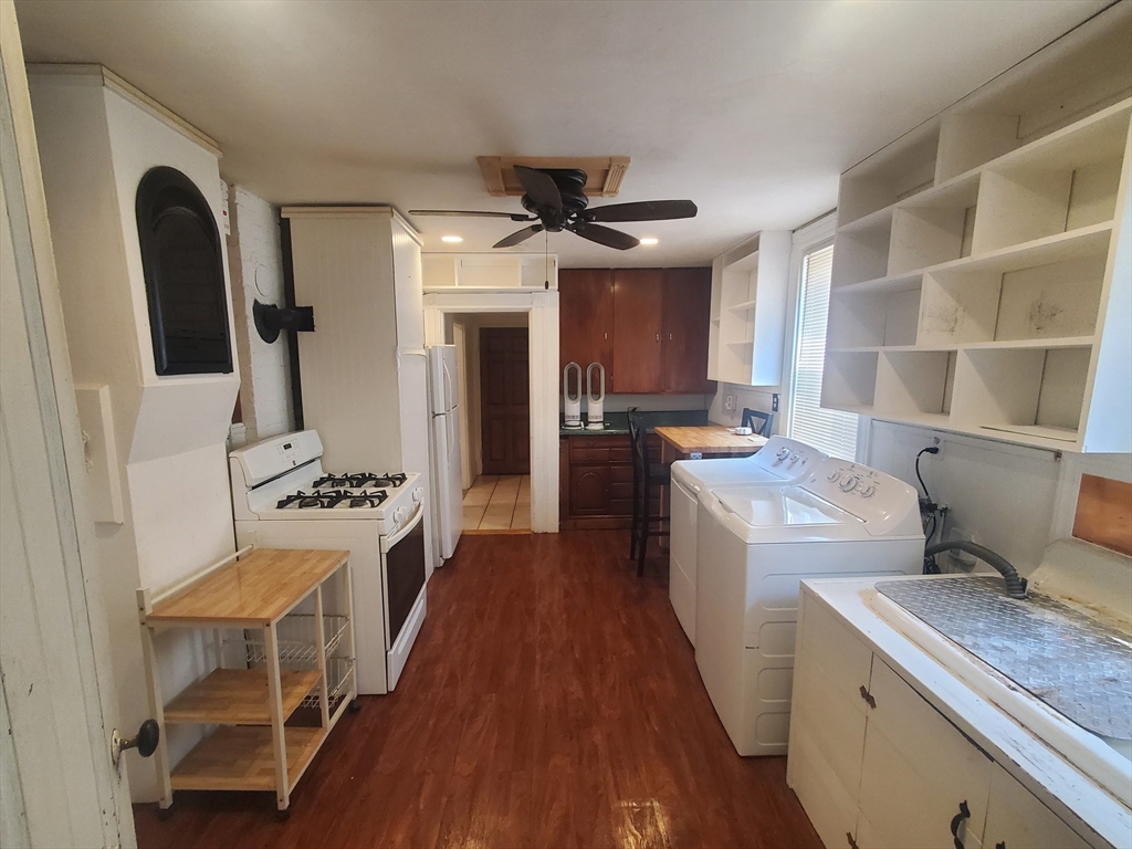 28 Rawson Road # 3