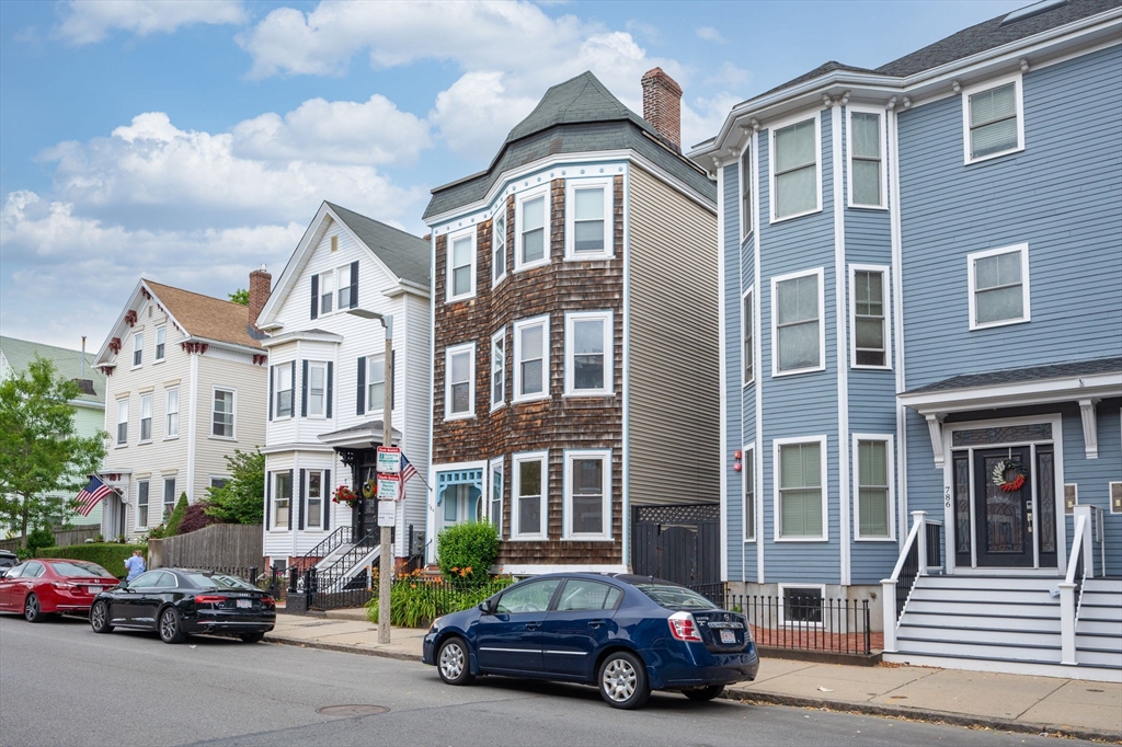 784 East 4th # 3