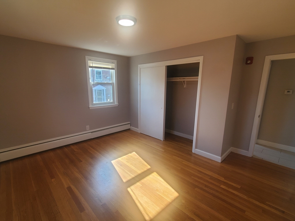433 Sea Street # 3