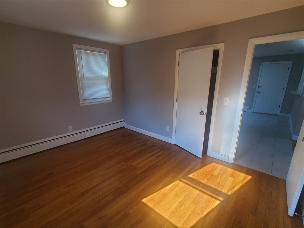 433 Sea Street # 3