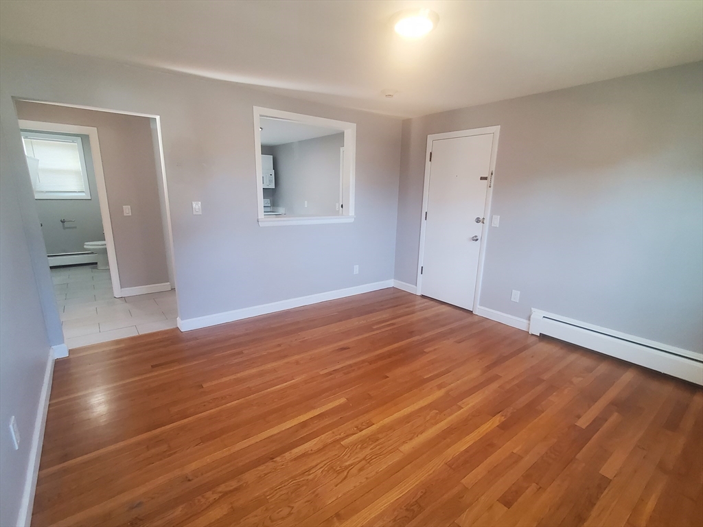 433 Sea Street # 3