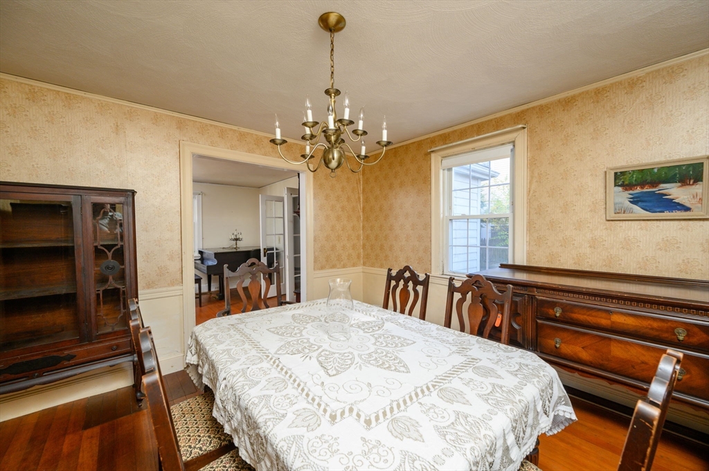 1427 Quincy Shore Dr