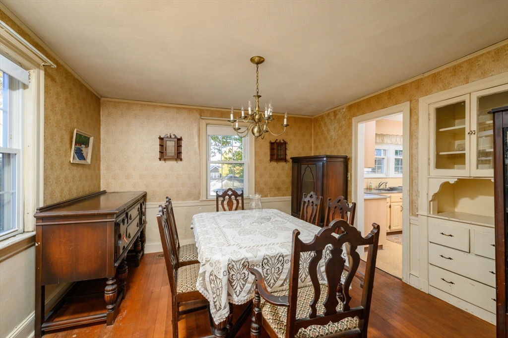 1427 Quincy Shore Dr