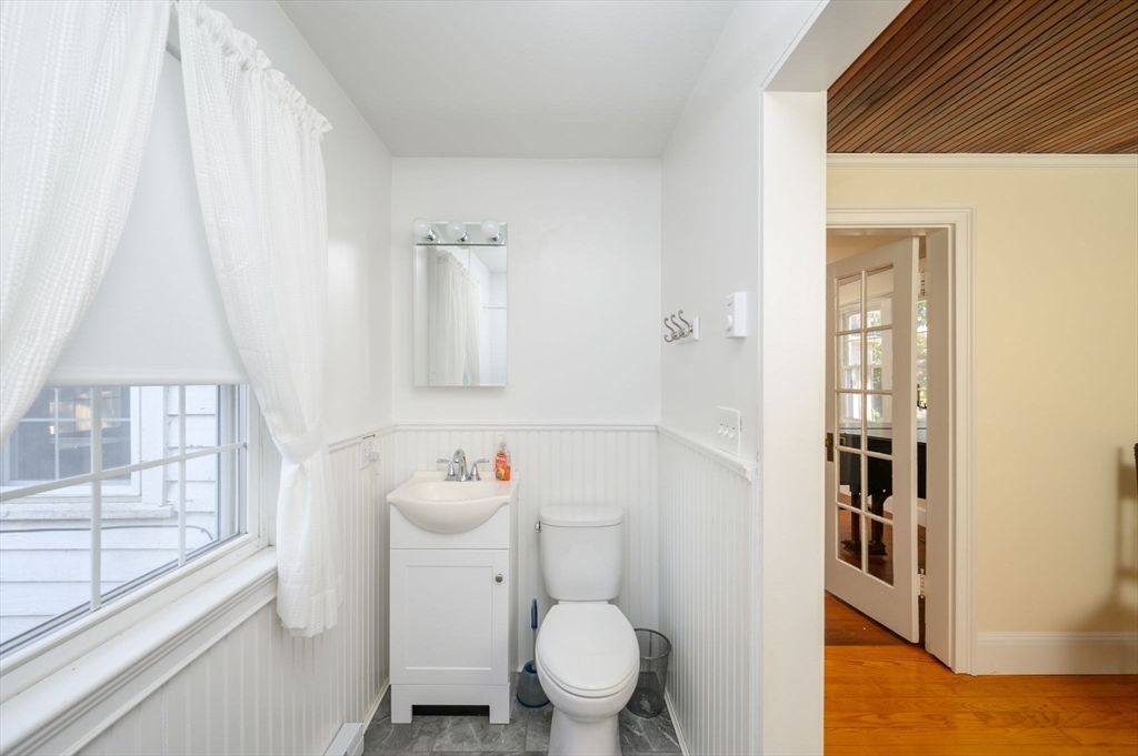 1427 Quincy Shore Dr