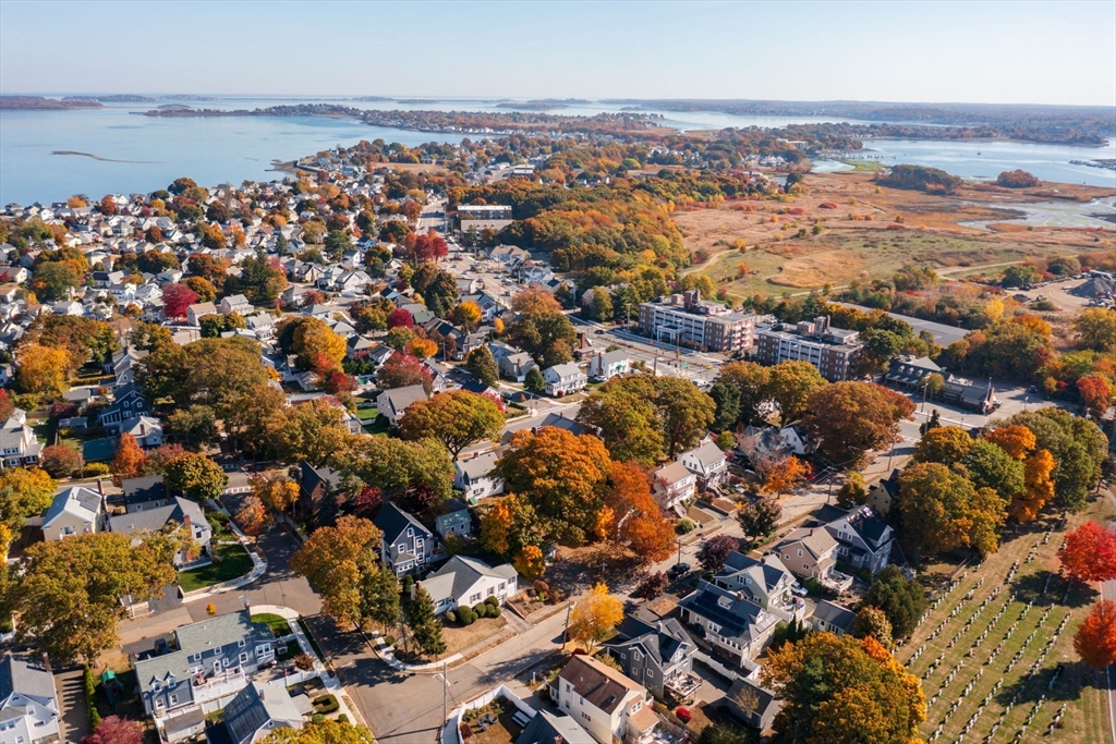 1427 Quincy Shore Dr