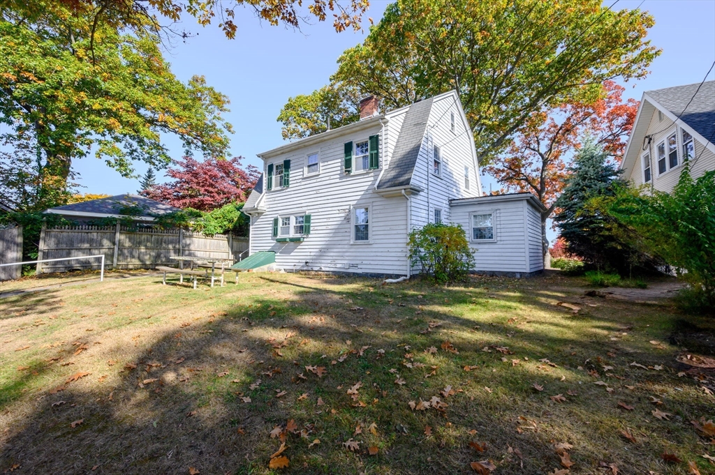 1427 Quincy Shore Dr
