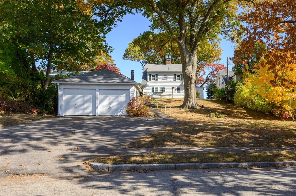 1427 Quincy Shore Dr