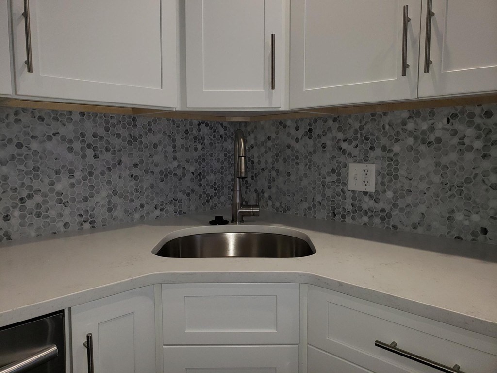 36 Nahant Ave # 4