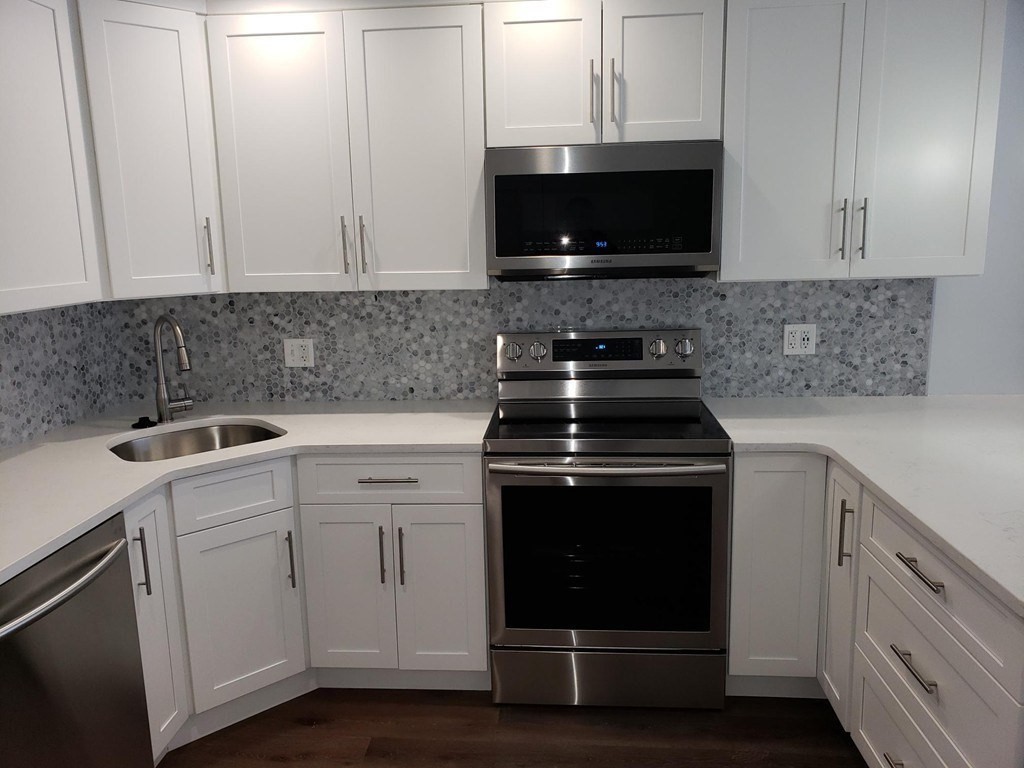 36 Nahant Ave # 4