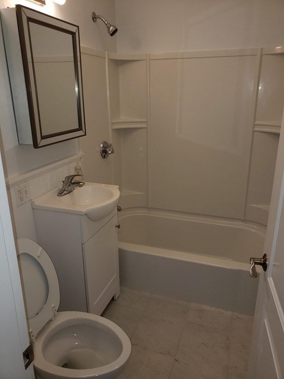 36 Nahant Ave # 4