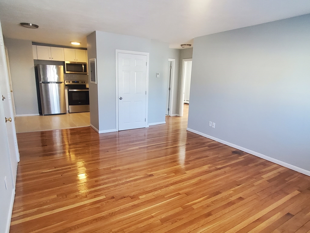 4 Oakcrest Road # 23