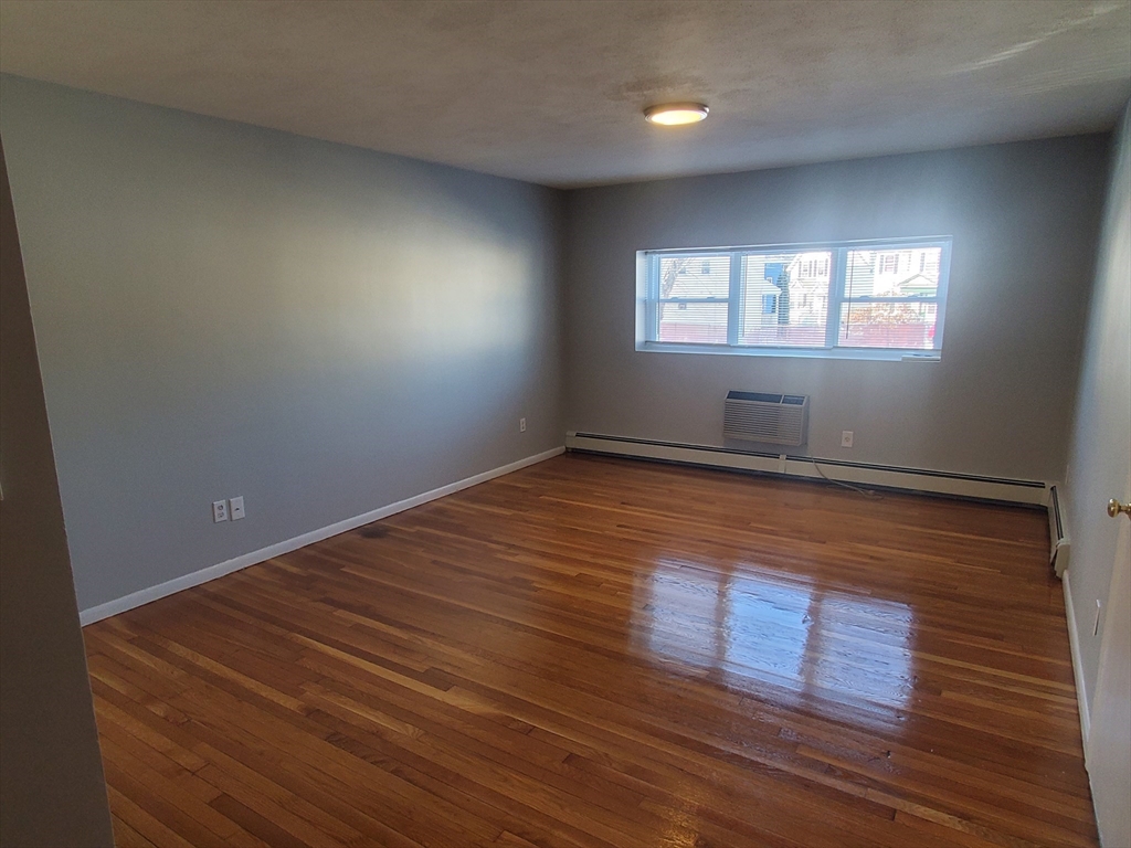 4 Oakcrest Road # 23