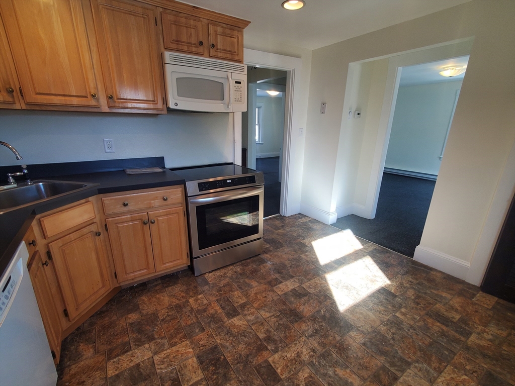 996 Hancock Street # 2
