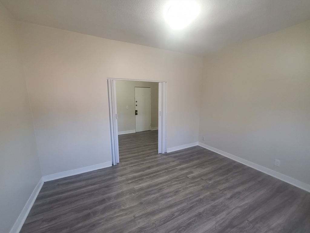 14 Abbotsford # 9