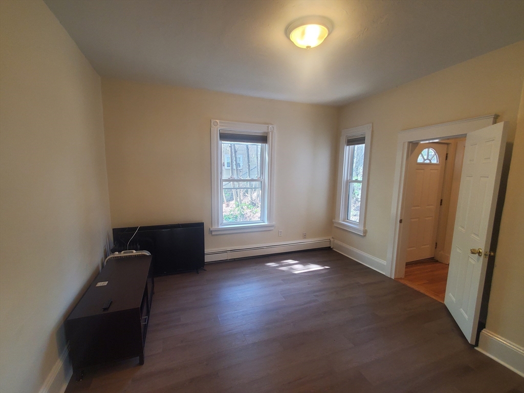 586 Freeport # 1