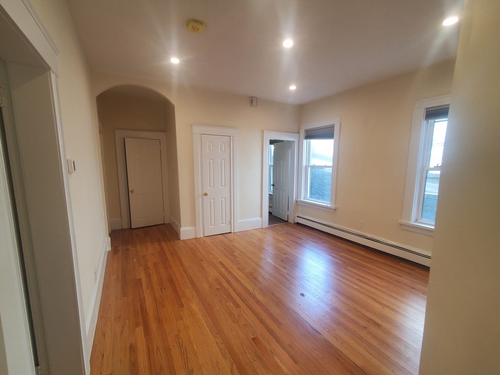 586 Freeport # 1