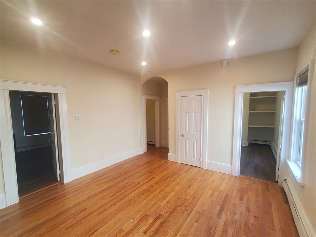 586 Freeport # 1