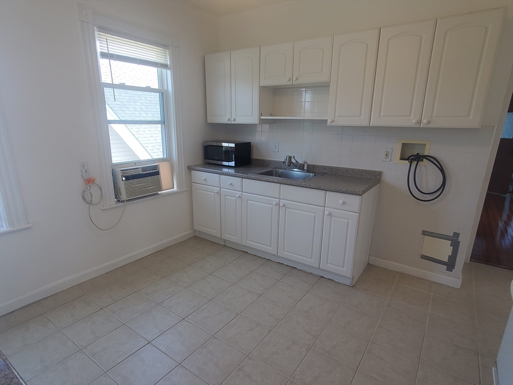 26 Buttonwood Street # 3