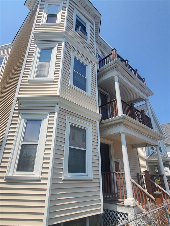26 Buttonwood Street # 3