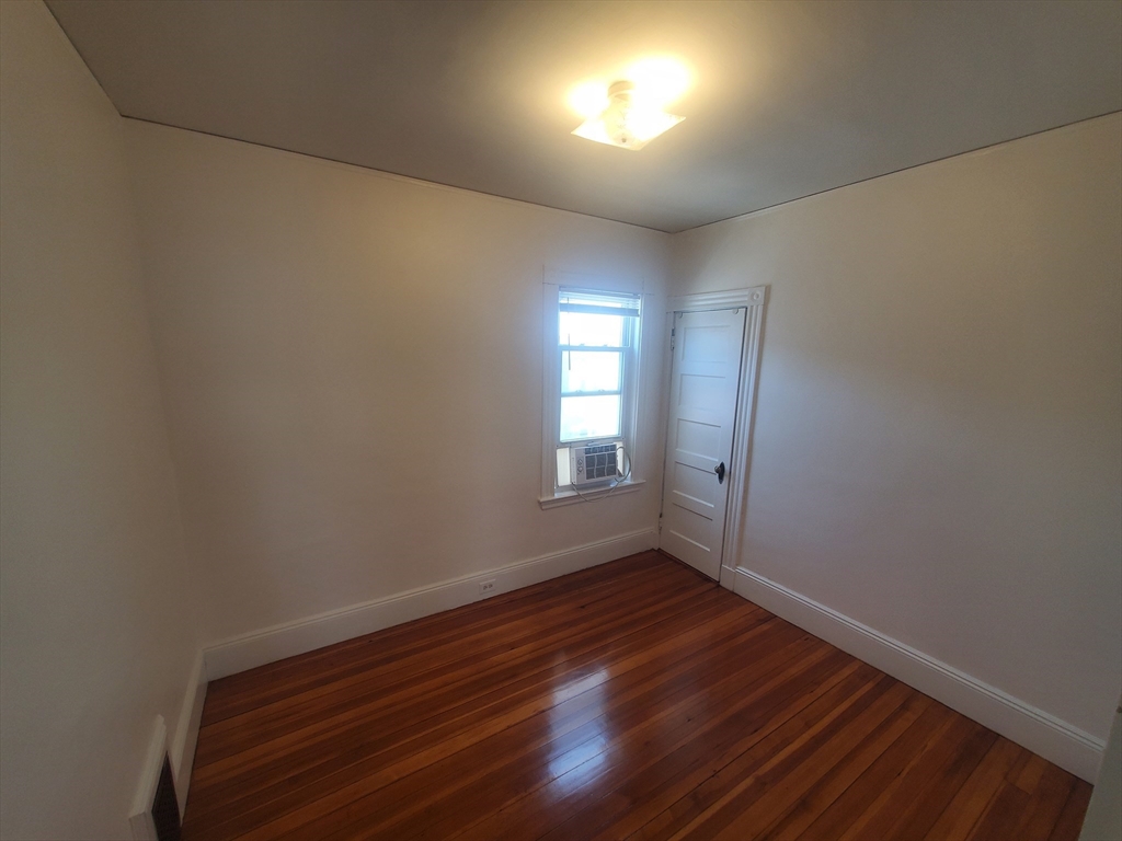 26 Buttonwood Street # 3