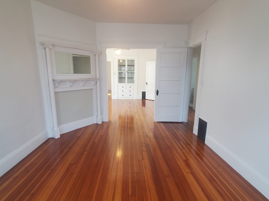 26 Buttonwood Street # 3