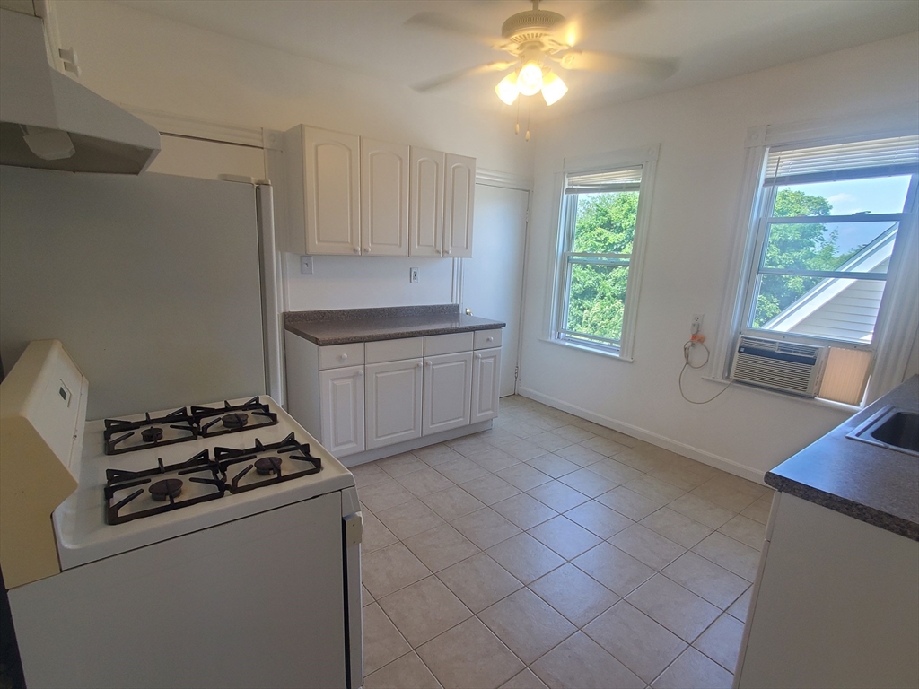 26 Buttonwood Street # 3