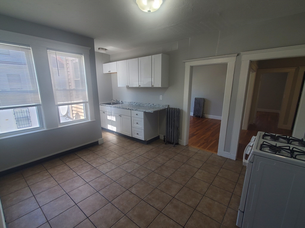 79 Rosseter Street # 3