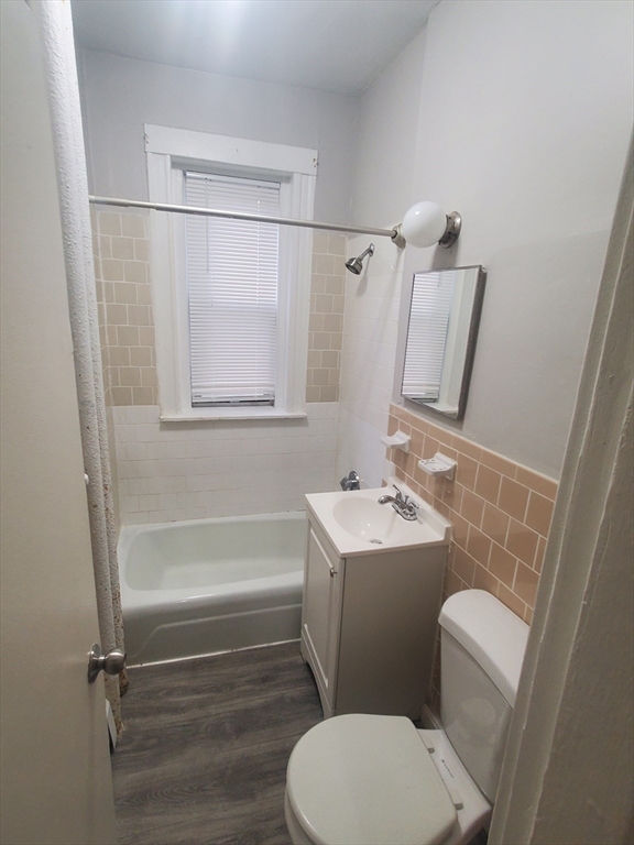 72 Walnut Park # 3