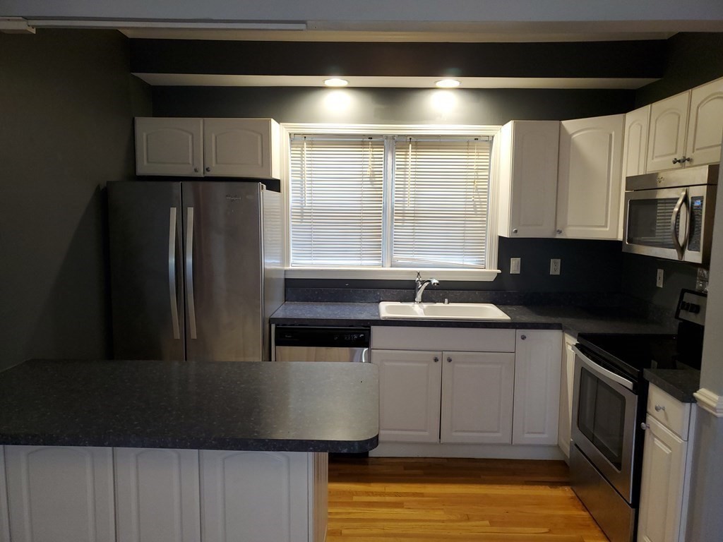 47 Moseley Street # 1