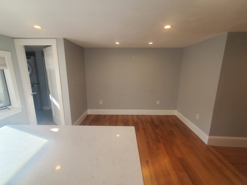 89 Front Street # 2