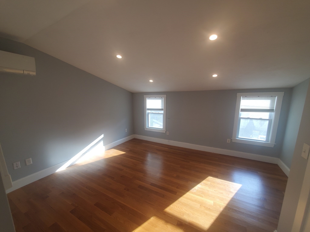 89 Front Street # 2