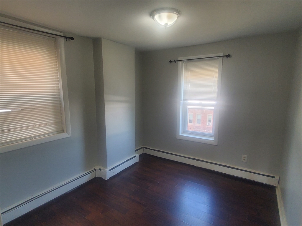 620 Dudley Street # 4